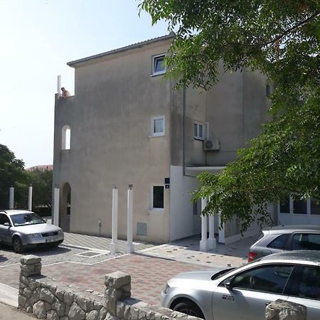 Apartments Erceg أوميس المظهر الخارجي الصورة