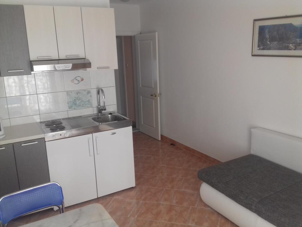 Apartments Erceg أوميس المظهر الخارجي الصورة