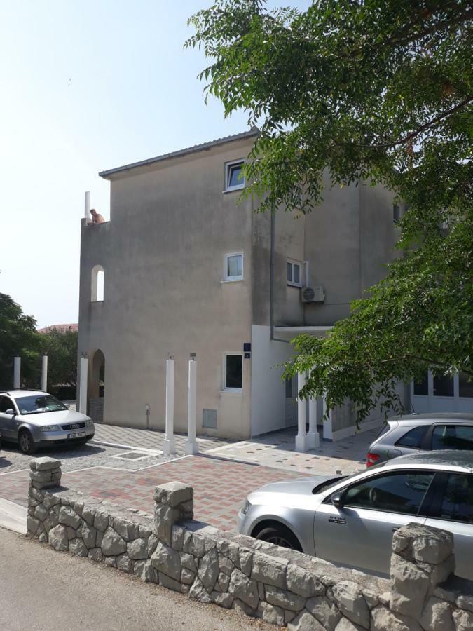 Apartments Erceg أوميس المظهر الخارجي الصورة